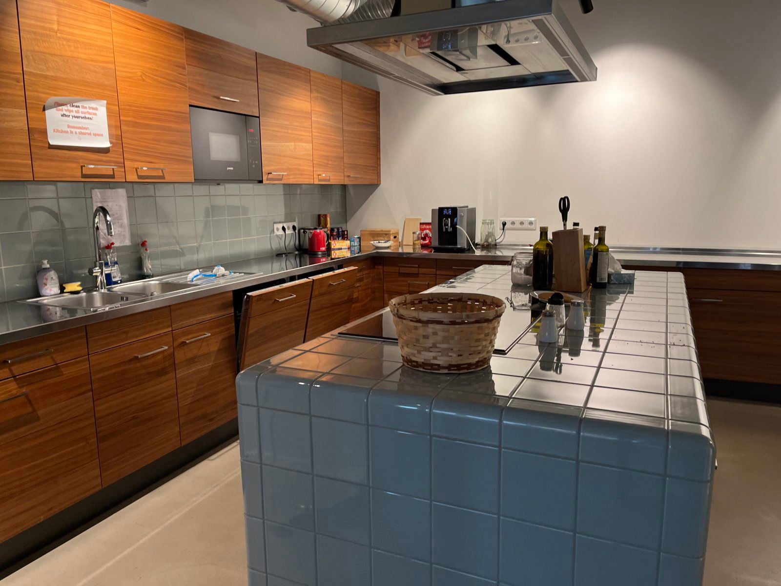 20240319_120150259_iOS