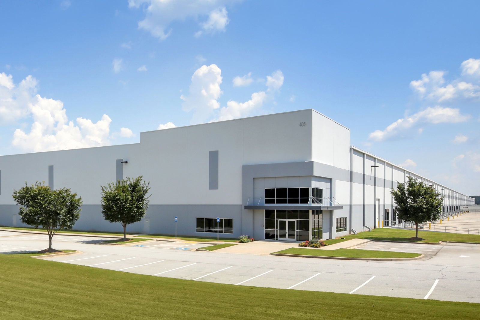 CBRE-Lambert-Farms-Bldg2-CS3_008